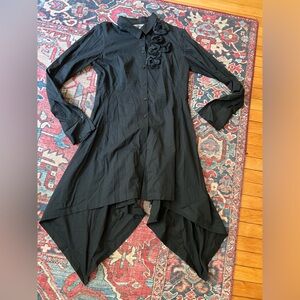 Nigel Preston and Knight Black Rosette Detail Button Up Tunic— Womens Large